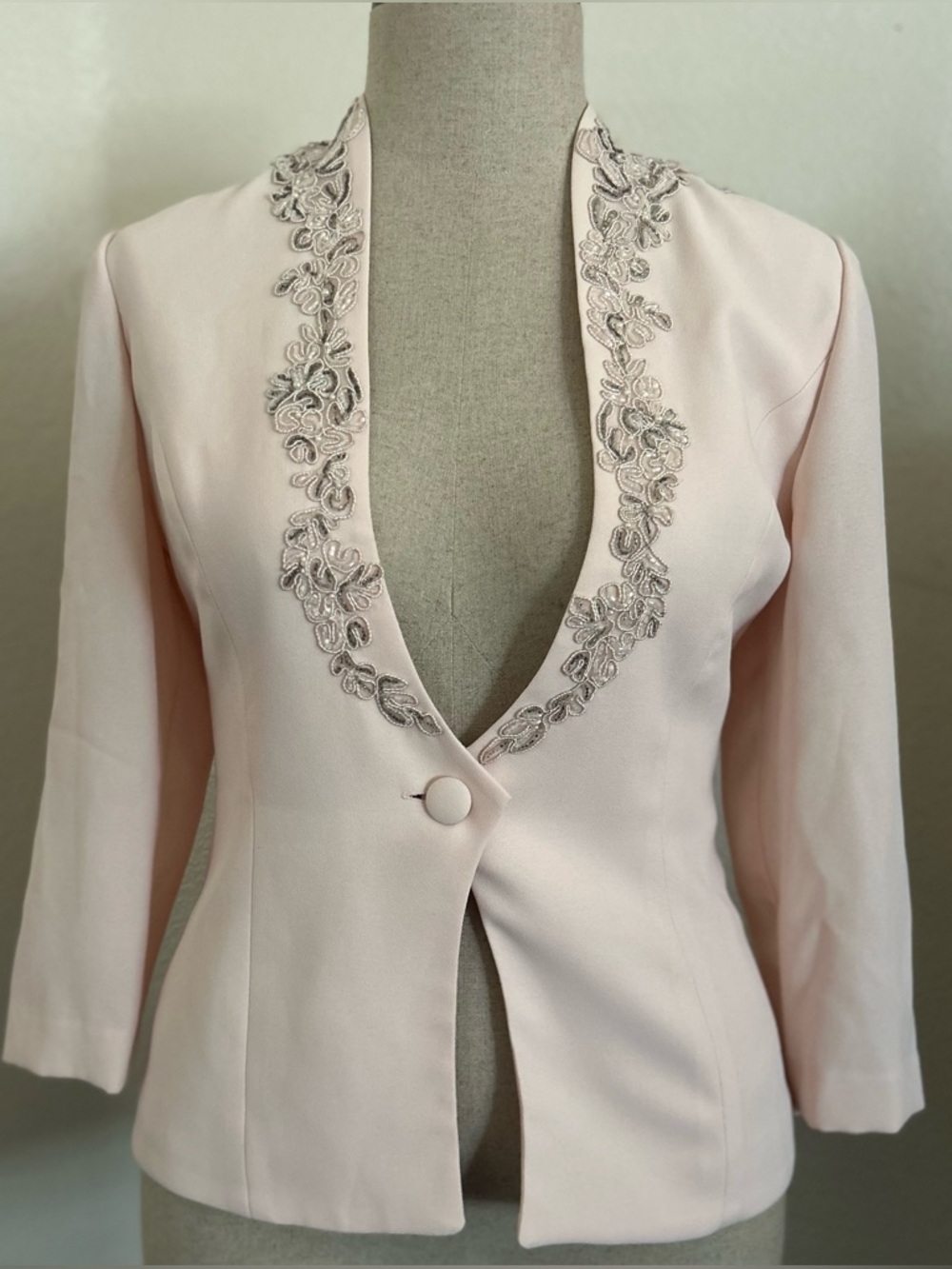 Karen Millen Pale Pink Embroidered Collar Blazer